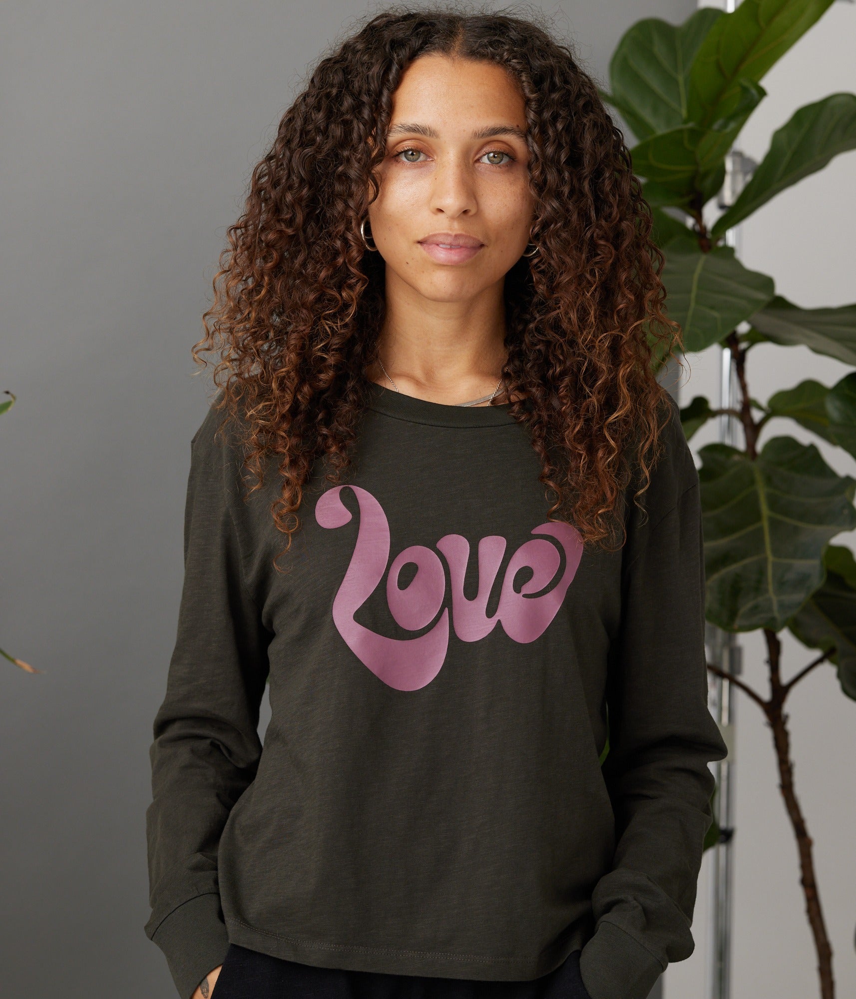 Love Swoop Tee - Washed Black