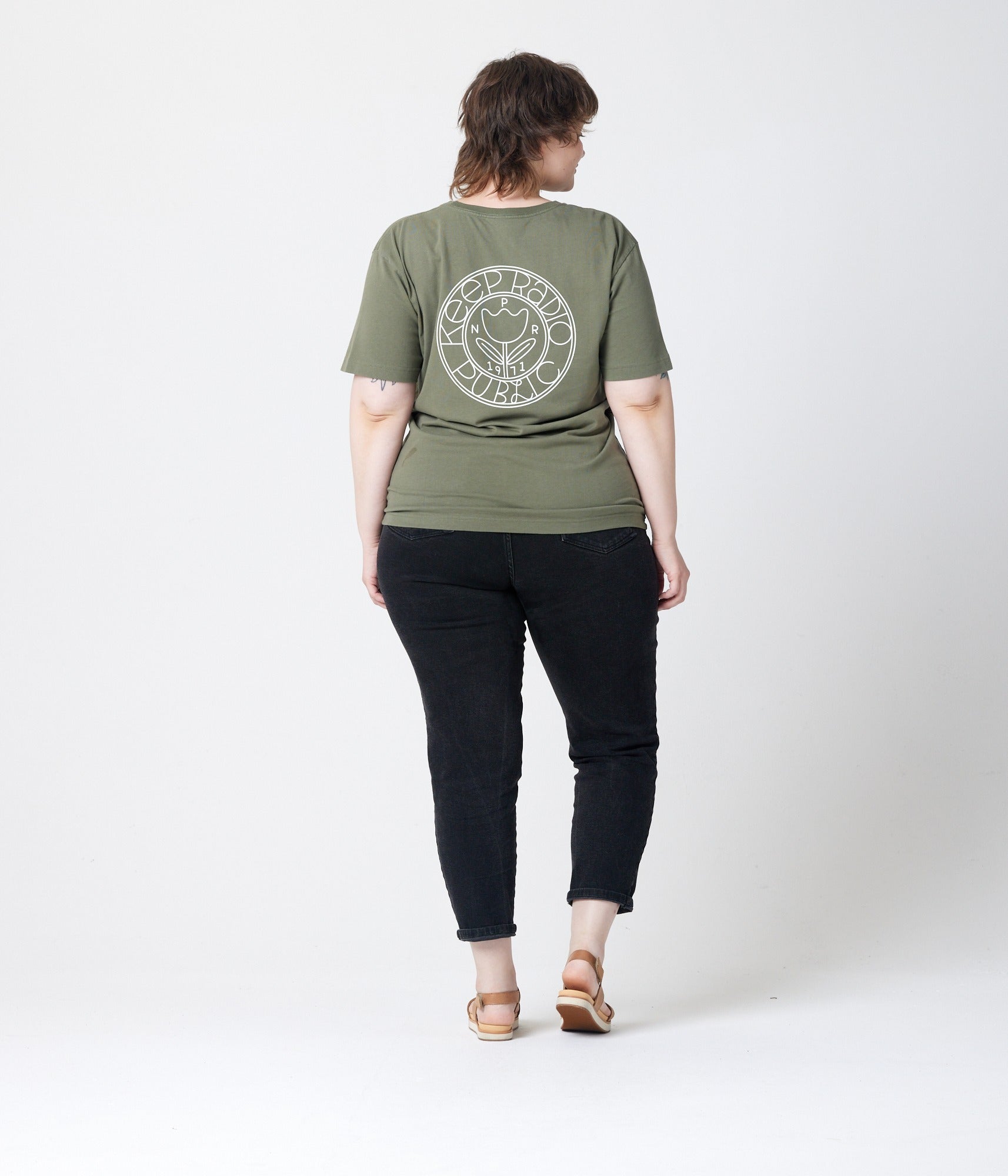 Keep Radio Public Pocket T-Shirt - Army