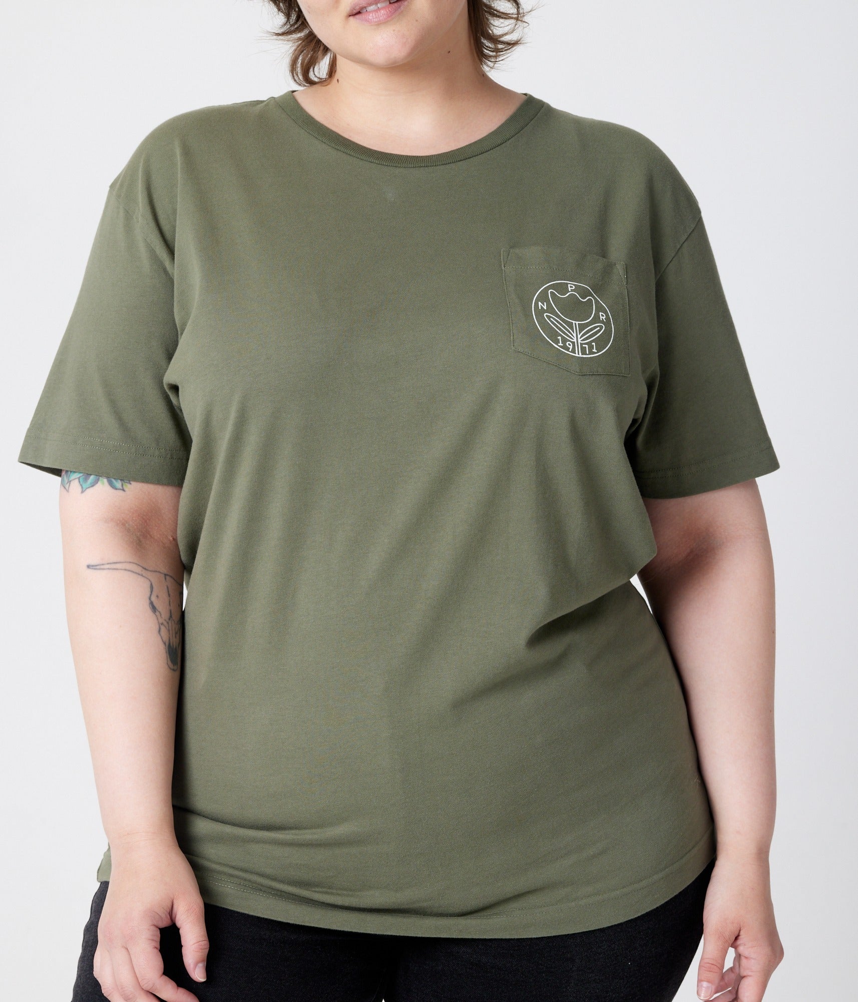 Keep Radio Public Pocket T-Shirt - Army