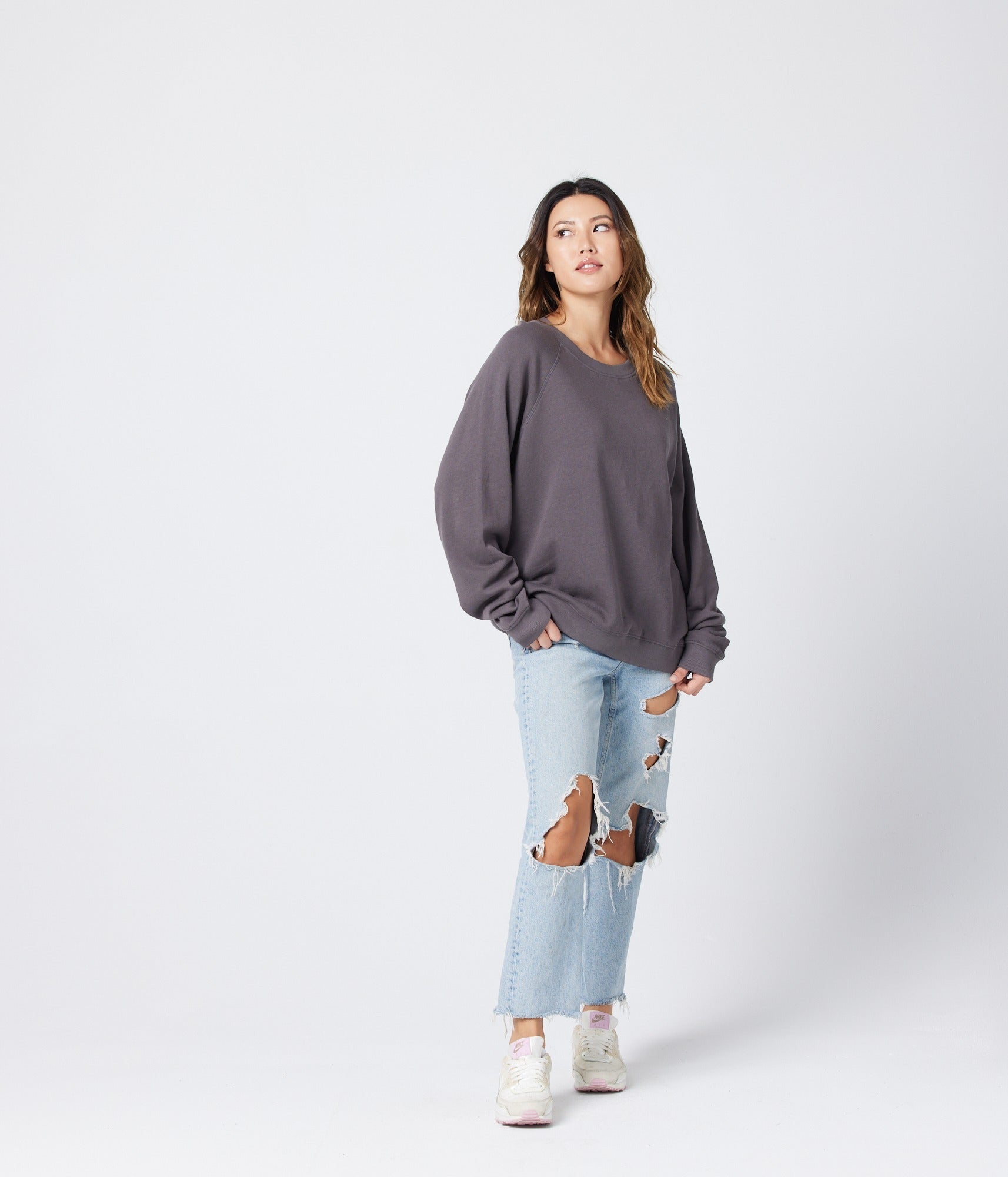 Women's Raglan Sweatshirt - Charcoal