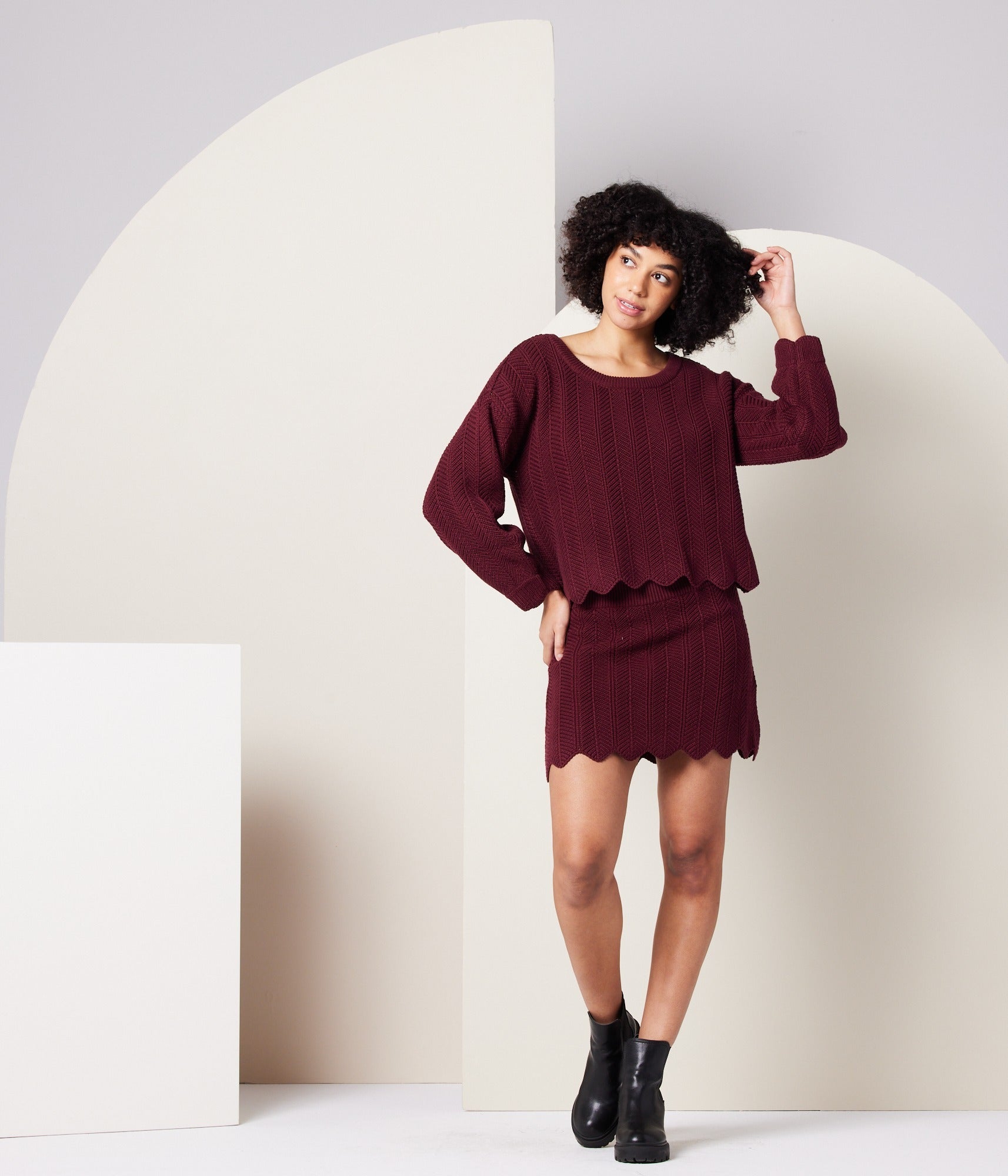 Akira Sweater - Burgundy