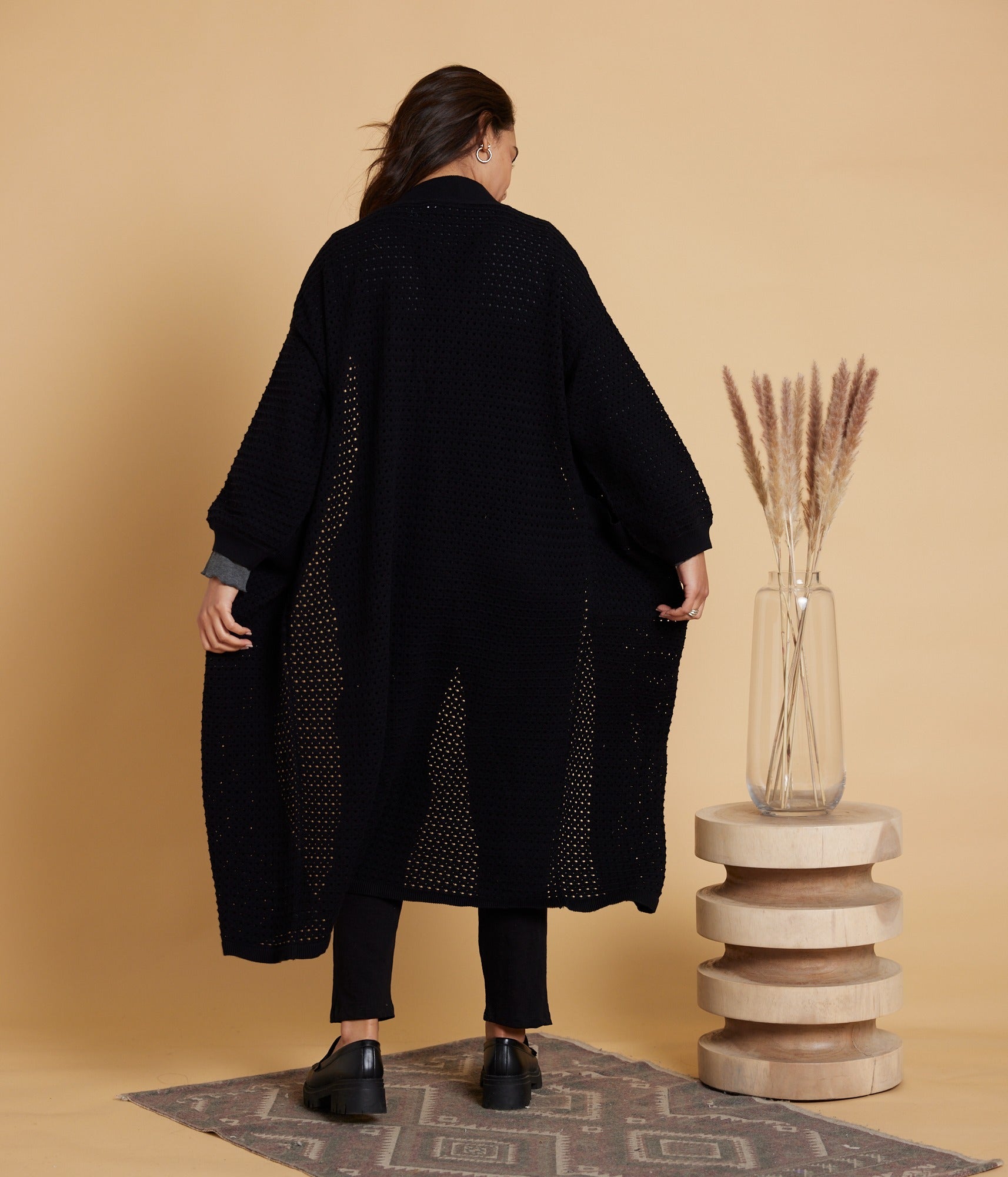 Almond Cardigan - Black