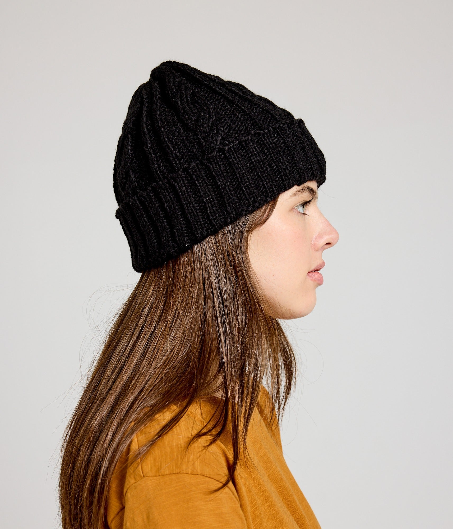 Cable Knit Beanie - Black