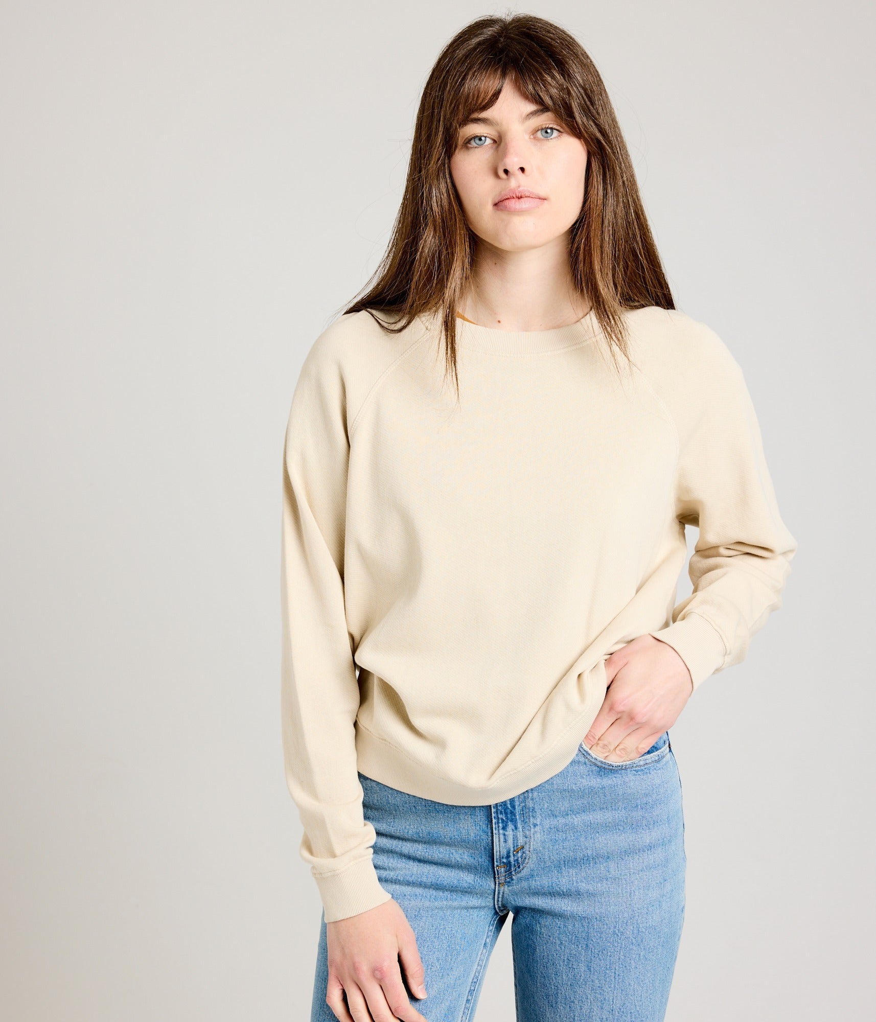 Women's Raglan Sweatshirt - Taupe